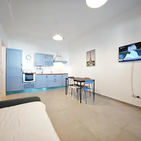 Isabelle House Bari