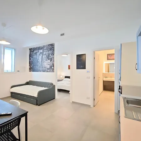 Isabelle House Apartament *