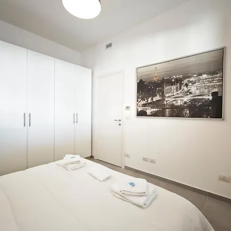 Isabelle House Apartament *
