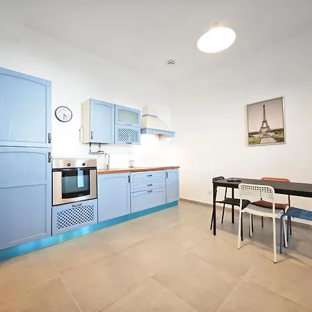 Apartament Isabelle House *